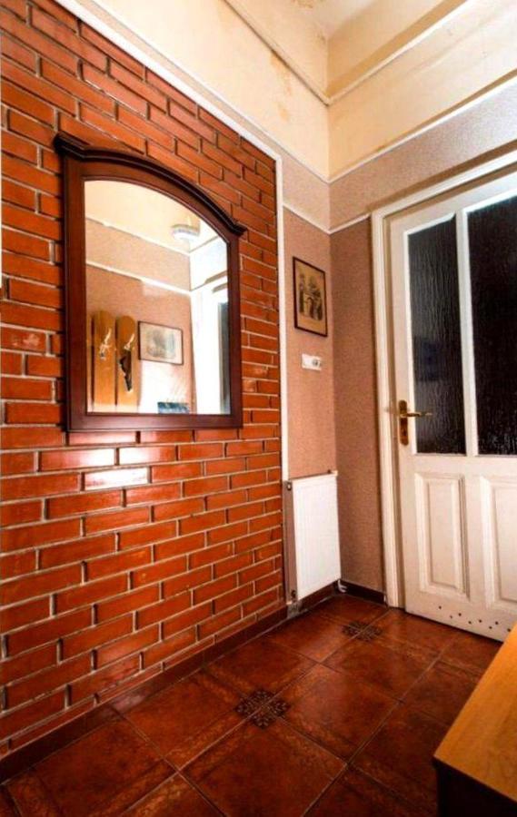 Apartment Veronica In Center Lviv Bagian luar foto